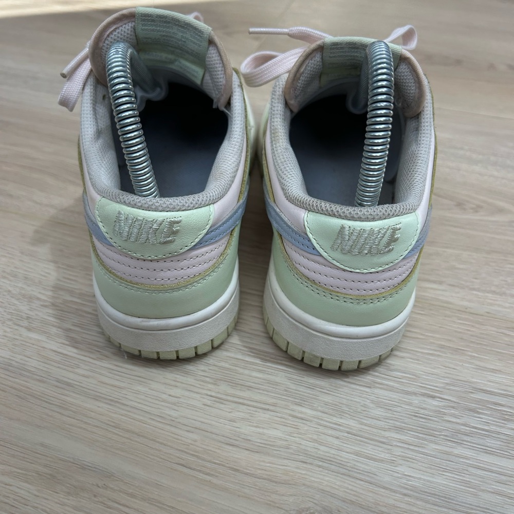 Nike Women’s Low Top Sneakers in Mint Green, Light Pink & Lavender - Picture 4 of 8